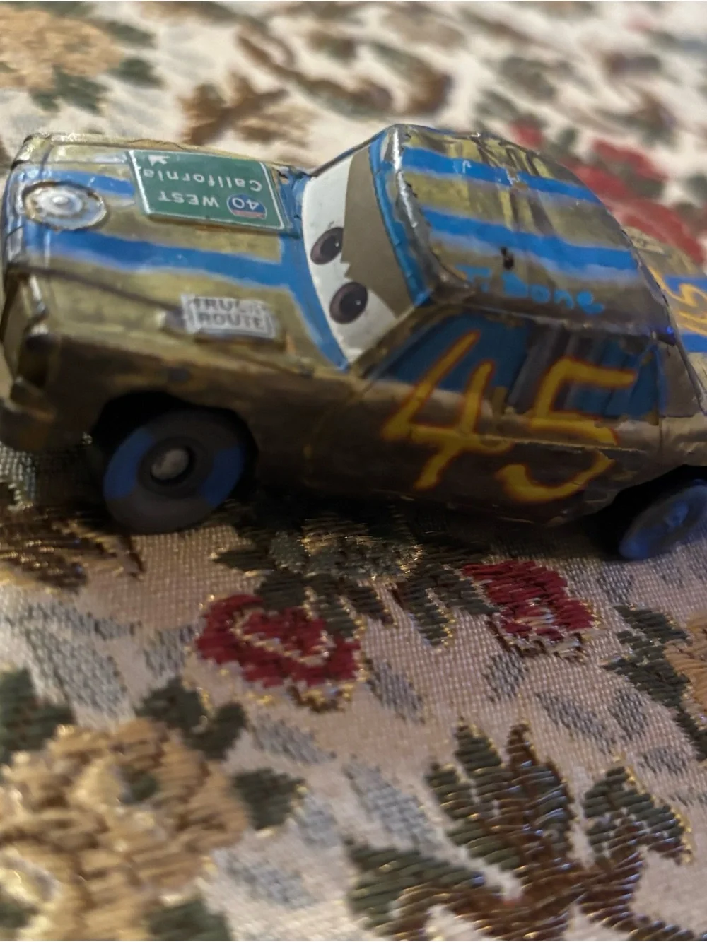 Disney Pixar Cars 3 T-Bone #45 Thunder Hollow Demolition Derby 1:55 Diecast